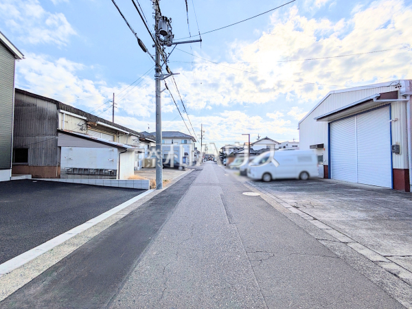 接道状況および現場風景 【春日井市白山町3丁目】 接道状況および現場風景 【春日井市白山町3丁目】