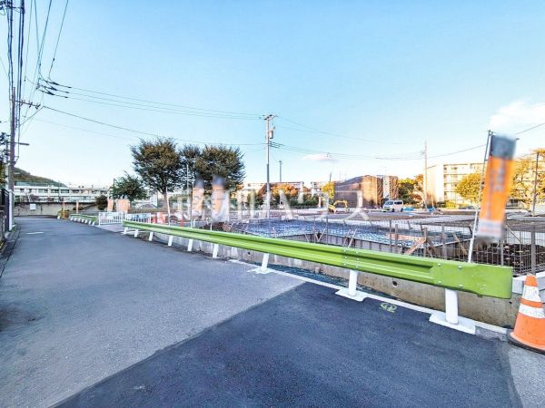 接道状況および現場風景 【日野市新町3丁目】 接道状況および現場風景 【日野市新町3丁目】