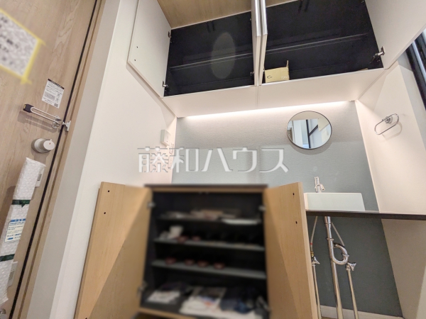 A号棟 玄関収納 【練馬区南田中5丁目】 A号棟 玄関収納 【練馬区南田中5丁目】