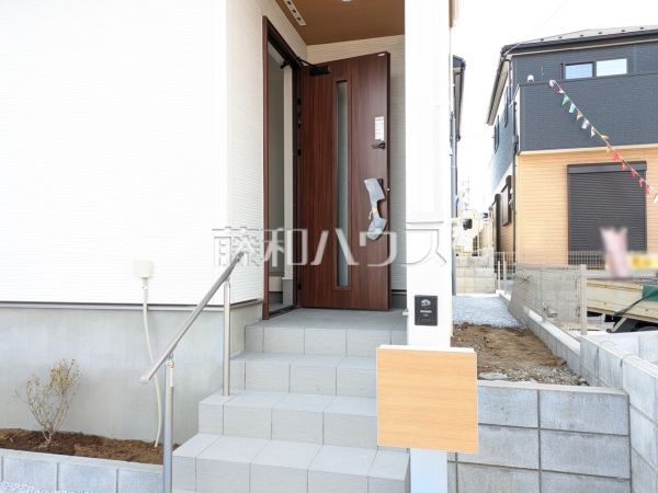 玄関 【富士見市羽沢1丁目】 玄関 【富士見市羽沢1丁目】