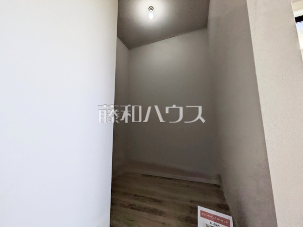 1号棟 ウォークインクローゼット 【三鷹市牟礼5丁目】 1号棟 ウォークインクローゼット 【三鷹市牟礼5丁目】