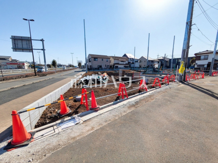 現場風景 【西東京市中町6丁目】 建物のプレゼンをさせていただきますので、実際の完成イメージを思い描いていただくことができます。お気軽にお問合せ下さい。 /撮影日2026/03/05
