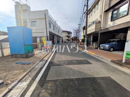 ≪接道状況≫物件の事、諸費用の事など、小さな疑問もお気軽にご連絡・ご相談下さい。 【府中市是政2丁目】/撮影日2025/12/05