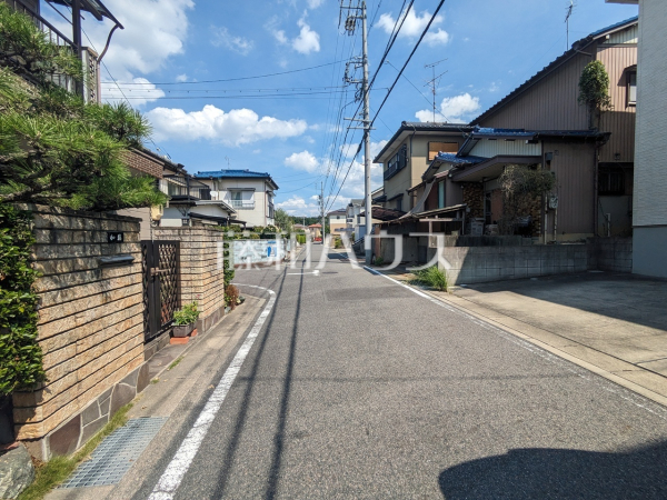 接道状況および現場風景 【名古屋市守山区桜坂2丁目】 接道状況および現場風景 【名古屋市守山区桜坂2丁目】
