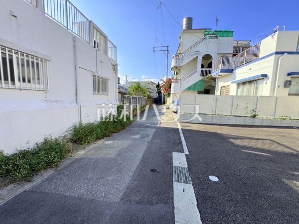 接道状況および現場風景 【うるま市字天願】 接道状況および現場風景 【うるま市字天願】