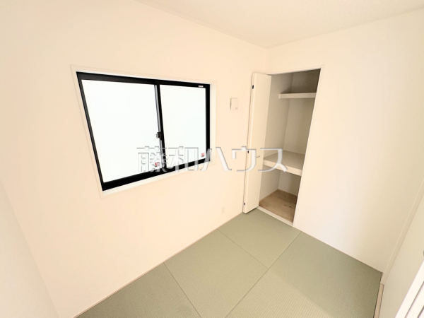 2号棟 居室 【うるま市字天願】 2号棟 居室 【うるま市字天願】