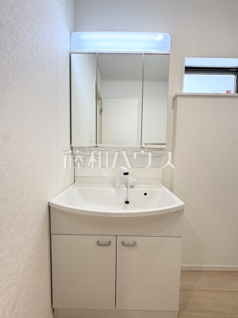 3号棟 洗面室 【うるま市字天願】 3号棟 洗面室 【うるま市字天願】