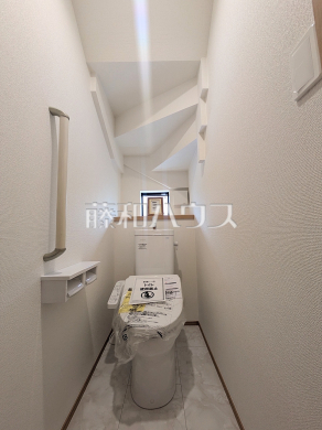 トイレ 【練馬区南大泉2丁目】