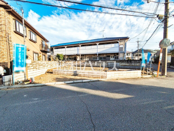 現地写真【日野市南平6丁目】 最寄りの南平駅周辺には、スーパー・ドラッグストアなど便利な施設が充実しています! 現地写真【日野市南平6丁目】 最寄りの南平駅周辺には、スーパー・ドラッグストアなど便利な施設が充実しています!