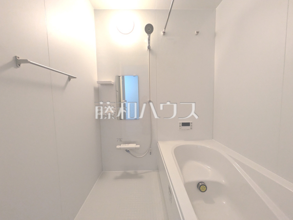 ご家族で入れる1坪タイプの浴室、ご家族の第二の憩いの場所に! 1号棟 浴室 【福岡市城南区神松寺1丁目】 ご家族で入れる1坪タイプの浴室、ご家族の第二の憩いの場所に! 1号棟 浴室 【福岡市城南区神松寺1丁目】