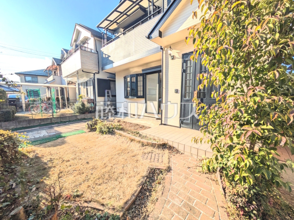 庭 【東村山市恩多町1丁目】 庭 【東村山市恩多町1丁目】