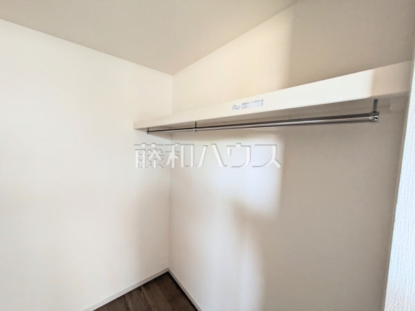 ウォークインクローゼット 【糟屋郡粕屋町酒殿2丁目】 ウォークインクローゼット 【糟屋郡粕屋町酒殿2丁目】