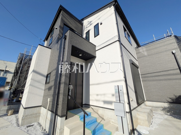 5号棟 外観 【日野市大字上田】
堂々完成、いつでもご内覧いただけます!ぜひ実物をご覧いただきたく思います。喜んでご案内いたしますのでお気軽にお問合せ下さい。 5号棟 外観 【日野市大字上田】
堂々完成、いつでもご内覧いただけます!ぜひ実物をご覧いただきたく思います。喜んでご案内いたしますのでお気軽にお問合せ下さい。