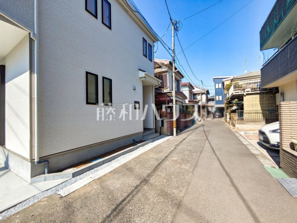 接道状況および現場風景 【志木市中宗岡2丁目】 接道状況および現場風景 【志木市中宗岡2丁目】