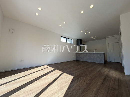 1号棟 リビング 【調布市八雲台1丁目】