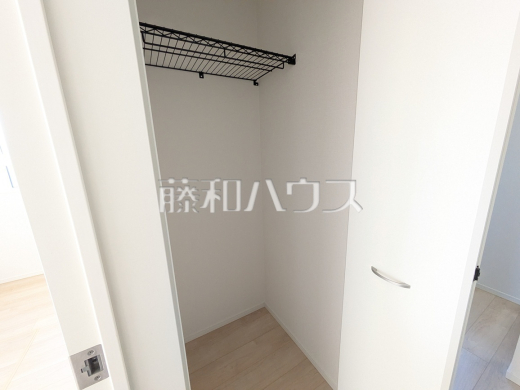 2号棟 収納 【春日井市岩成台9丁目】