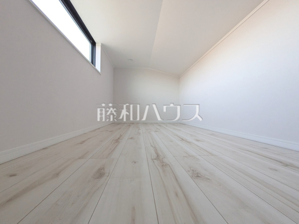 季節物やスーツケース等かさばる物の収納に役立つロフト 【新座市池田5丁目】 季節物やスーツケース等かさばる物の収納に役立つロフト 【新座市池田5丁目】