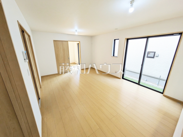 B号棟 リビング 【西春日井郡豊山町大字青山】 B号棟 リビング 【西春日井郡豊山町大字青山】