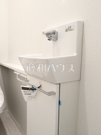 3号棟 トイレ・手洗い器 【練馬区平和台3丁目】 3号棟 トイレ・手洗い器 【練馬区平和台3丁目】