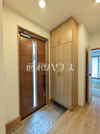 玄関ホール 【新座市片山3丁目】 玄関ホール 【新座市片山3丁目】