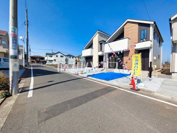 接道状況および現場風景 【清瀬市上清戸2丁目】 平日のご案内も可能です。まずはお気軽にお問合せ下さいませ。 接道状況および現場風景 【清瀬市上清戸2丁目】 平日のご案内も可能です。まずはお気軽にお問合せ下さいませ。