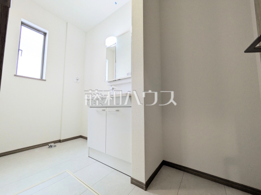 D号棟 洗面室 【府中市日新町3丁目】