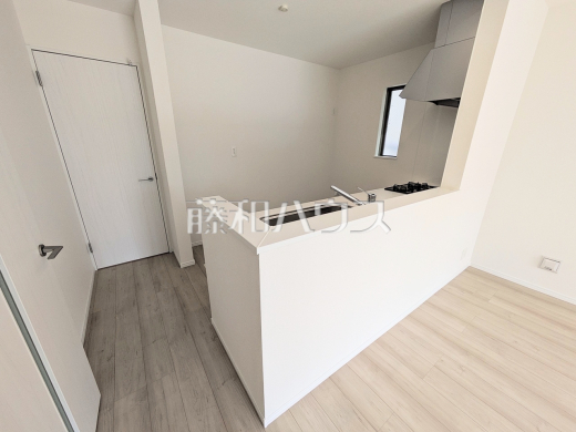 F号棟 キッチン 【府中市日新町3丁目】