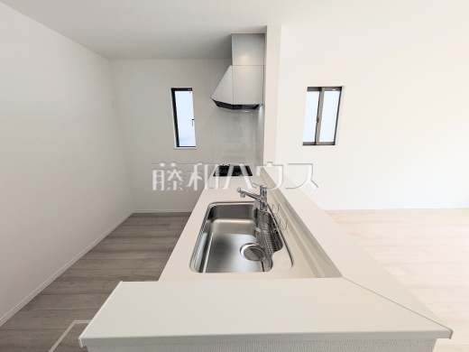 F号棟 キッチン 【府中市日新町3丁目】