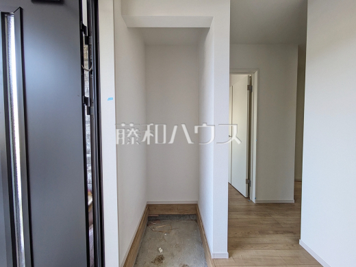 1号棟 土間収納(施工中) 【日野市万願寺6丁目】
