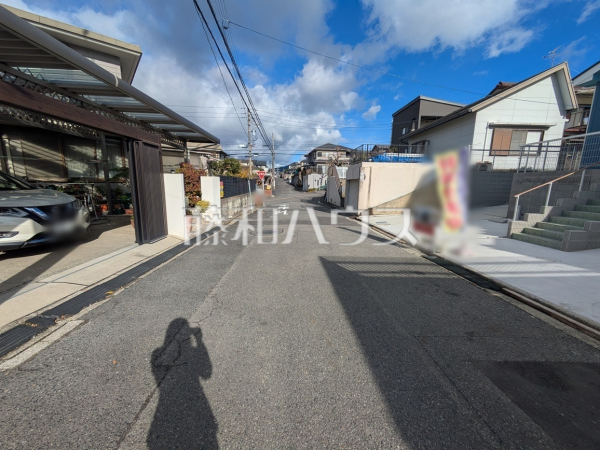 接道状況および現場風景 【春日井市藤山台8丁目】 接道状況および現場風景 【春日井市藤山台8丁目】