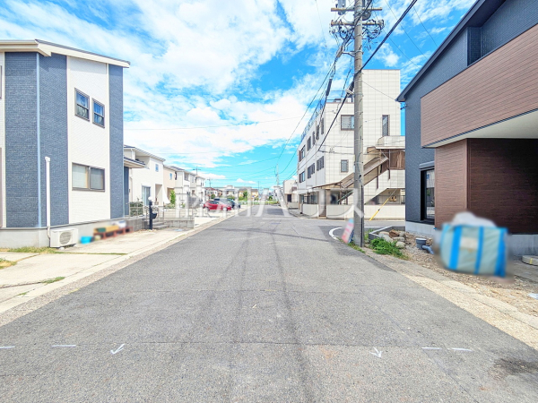 接道状況および現場風景 【春日井市林島町4丁目】 接道状況および現場風景 【春日井市林島町4丁目】