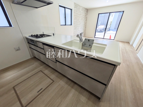 1号棟 キッチン 【西東京市向台町4丁目】 1号棟 キッチン 【西東京市向台町4丁目】