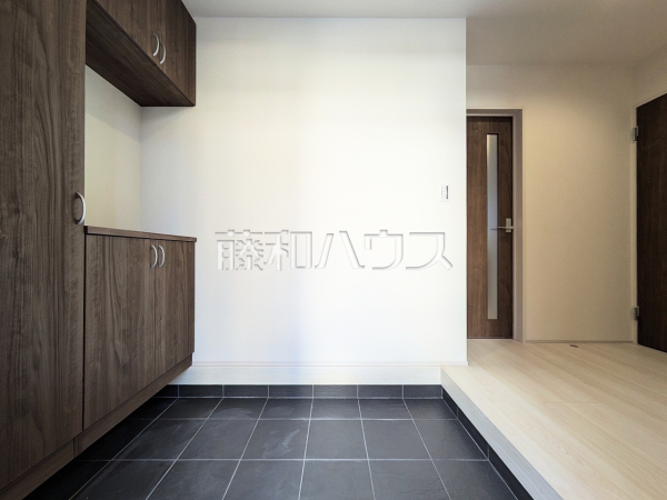 3号棟 玄関 【新座市畑中1丁目】 3号棟 玄関 【新座市畑中1丁目】