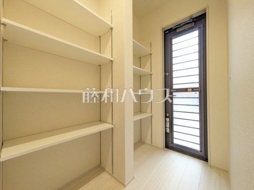 ストレージルーム 【国分寺市本多4丁目】