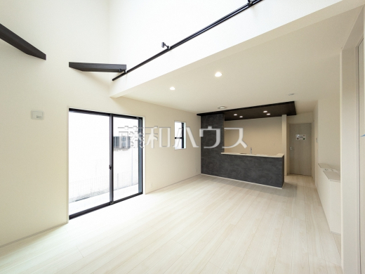 リビング 【国分寺市本多4丁目】