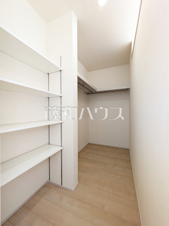 8号棟 ウォークインクローゼット 【武蔵村山市残堀1丁目】全居室収納スペース付き 8号棟 ウォークインクローゼット 【武蔵村山市残堀1丁目】全居室収納スペース付き