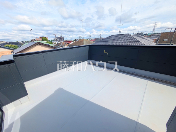 B号棟 ルーフバルコニー 【狛江市西野川2丁目】 B号棟 ルーフバルコニー 【狛江市西野川2丁目】