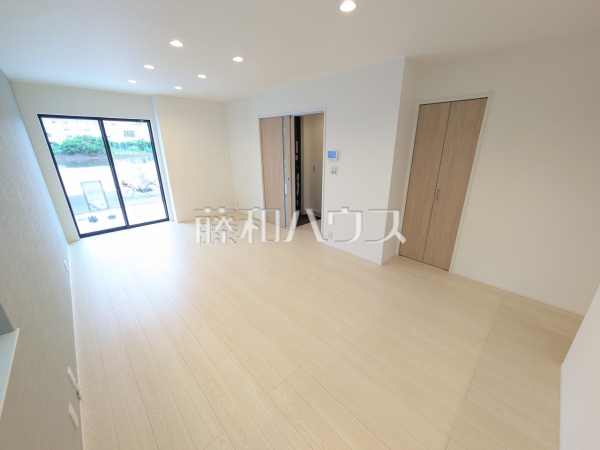 3号棟 リビング 【岩倉市曽野町宮前】 3号棟 リビング 【岩倉市曽野町宮前】