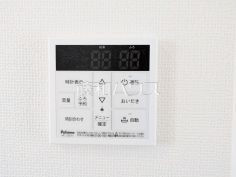 給湯機 【北名古屋市熊之庄牛流】訪問者がわかるTVモニター付インターホンは、お子様のお留守番にも活躍するかも?! 給湯機 【北名古屋市熊之庄牛流】訪問者がわかるTVモニター付インターホンは、お子様のお留守番にも活躍するかも?!