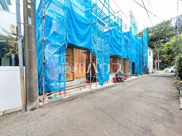 接道状況および現場風景 【清瀬市竹丘3丁目】ぜひ実物をご覧いただきたく思います。喜んでご案内いたしますのでお気軽にお問合せ下さい。 接道状況および現場風景 【清瀬市竹丘3丁目】ぜひ実物をご覧いただきたく思います。喜んでご案内いたしますのでお気軽にお問合せ下さい。