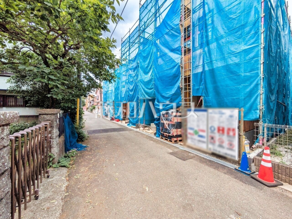 接道状況および現場風景 【清瀬市竹丘3丁目】見学はしたいけど、なかなか時間が取れない・・・そんな方に出勤前や仕事終わりにマイホームを見学できるサポートをいたします。 接道状況および現場風景 【清瀬市竹丘3丁目】見学はしたいけど、なかなか時間が取れない・・・そんな方に出勤前や仕事終わりにマイホームを見学できるサポートをいたします。