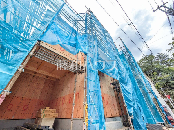 2号棟 外観 【清瀬市竹丘3丁目】 ここに住む方を想像して、着々と建築しております! 2号棟 外観 【清瀬市竹丘3丁目】 ここに住む方を想像して、着々と建築しております!