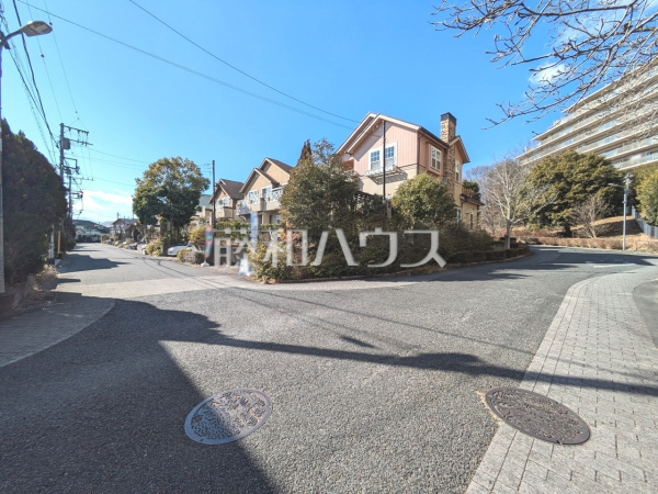 接道状況および現場風景 【八王子市みなみ野4丁目】 接道状況および現場風景 【八王子市みなみ野4丁目】