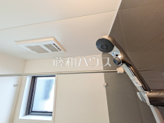 ランドリーパイプ・浴室乾燥機・シャワーヘッド ランドリーパイプ・浴室乾燥機・シャワーヘッド