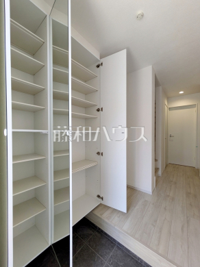 2号棟 玄関収納 【和光市南1丁目】