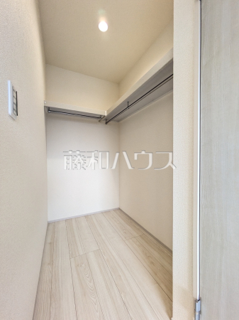 ウォークインクローゼット 【富士見市渡戸2丁目】 ウォークインクローゼット 【富士見市渡戸2丁目】