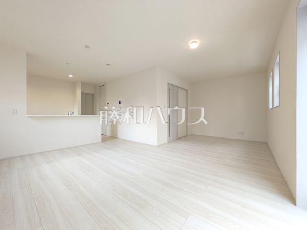 リビング 【富士見市渡戸2丁目】 リビング 【富士見市渡戸2丁目】