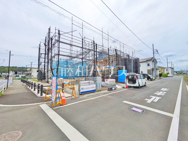 接道状況および現場風景 【日野市西平山3丁目】周辺は落ち着いた雰囲気の住宅地です。小さなお子様がいるご家庭も安心です。 接道状況および現場風景 【日野市西平山3丁目】周辺は落ち着いた雰囲気の住宅地です。小さなお子様がいるご家庭も安心です。