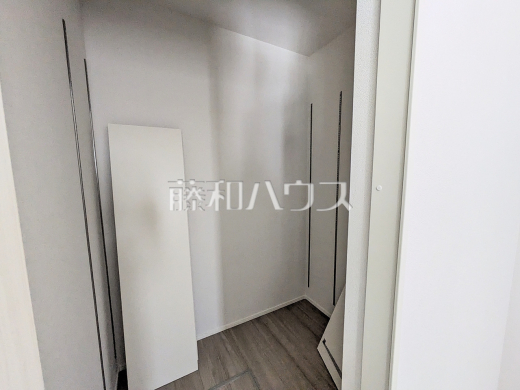 2号棟 パントリー(施工中) 【日野市西平山3丁目】