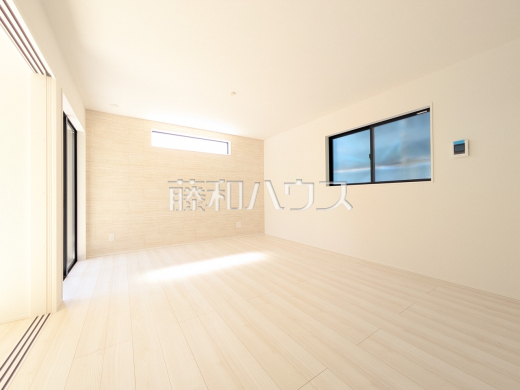 8号棟 リビング 【新座市池田4丁目】